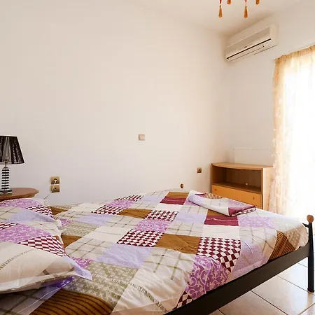 Relaxing Family Home, Near Many Sandy Beaches Holiday home