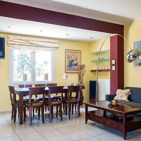 Holiday home Relaxing Family Home, Near Many Sandy Beaches Souda